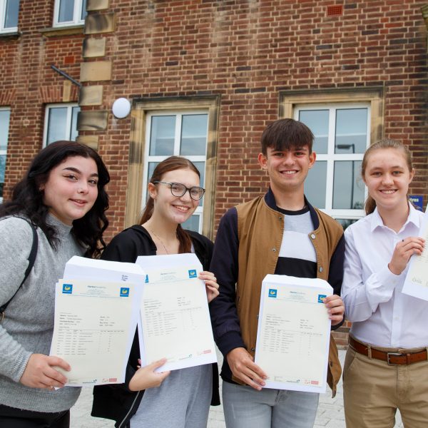 GCSE Results Day 2022-33